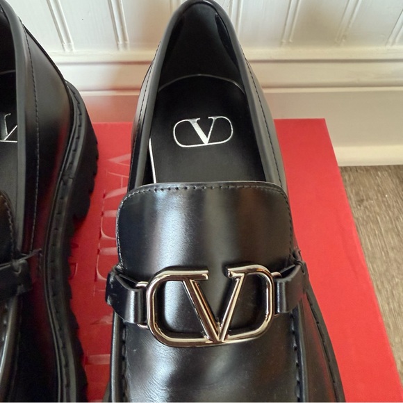 ❗️SOLD❗️VALENTINO GARAVANI VLOGO black leather loafers 39.5 - Picture 10 of 12
